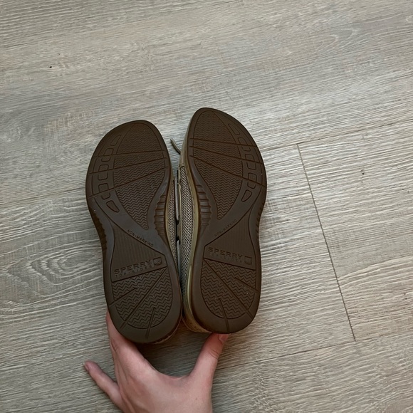 Women’s Sperry shoes size 7.5 - Picture 2 of 3